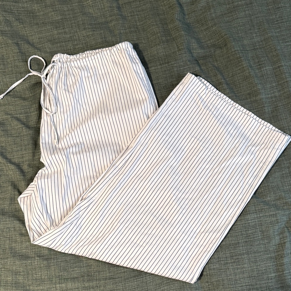 American Eagle Outfitters White Wide Leg Pants with Thin Black Pinstripes